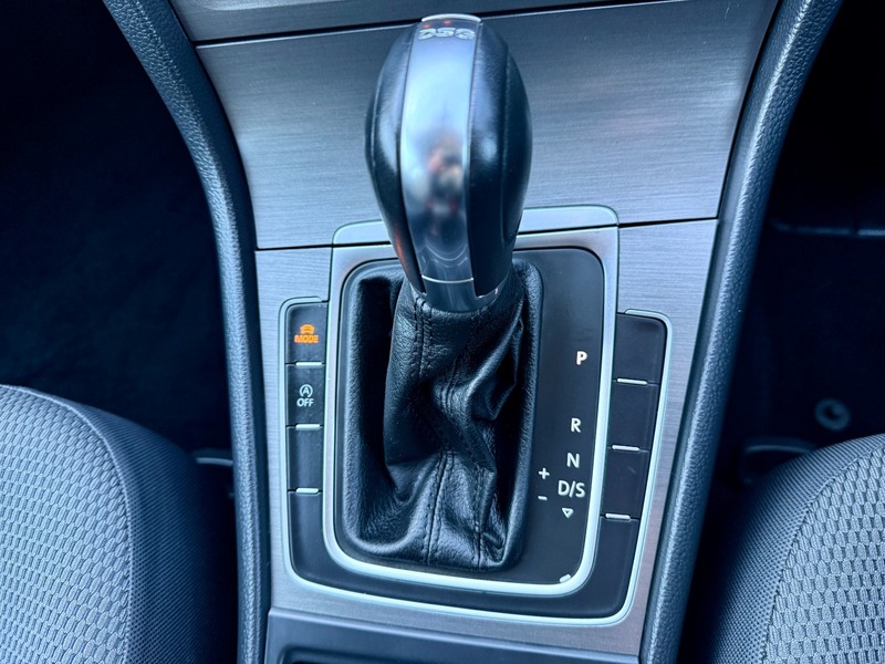 Used Volkswagen Golf 2013 for sale - 76655573: Photo 27