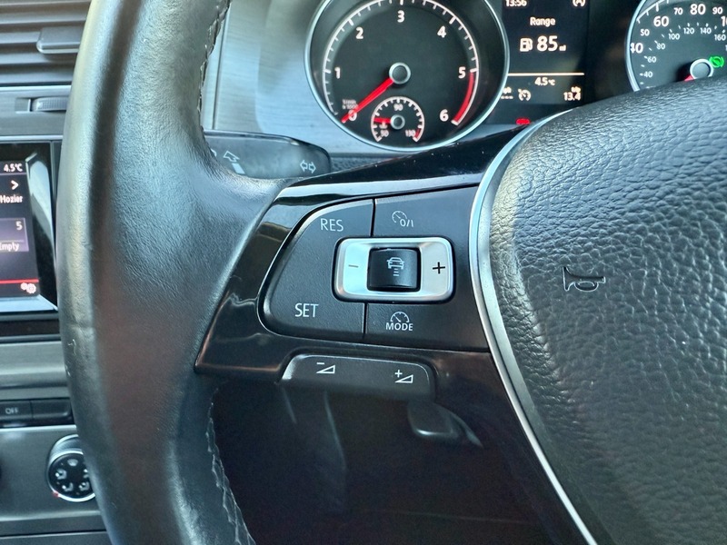 Used Volkswagen Golf 2013 for sale - 76655573: Photo 29