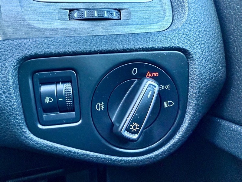 Used Volkswagen Golf 2013 for sale - 76655573: Photo 31