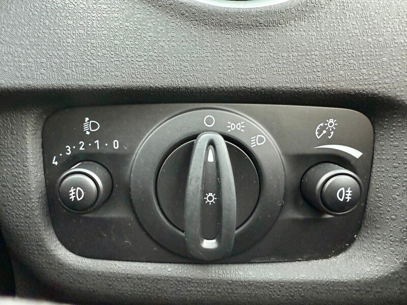 Used Ford Fiesta 2014 for sale - 76500605: Photo 26