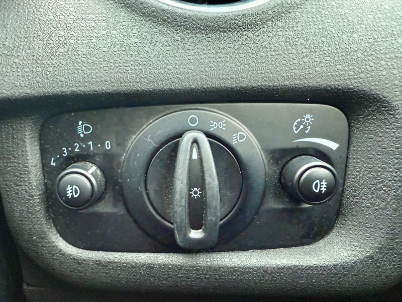 Used Ford Fiesta 2015 for sale - 76863631: Photo 28