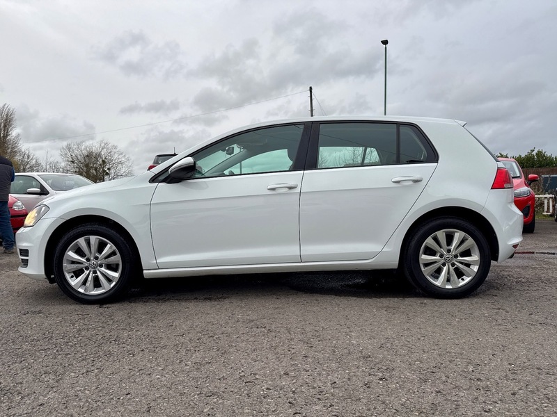Used Volkswagen Golf 2014 for sale - 76836700: Photo 8