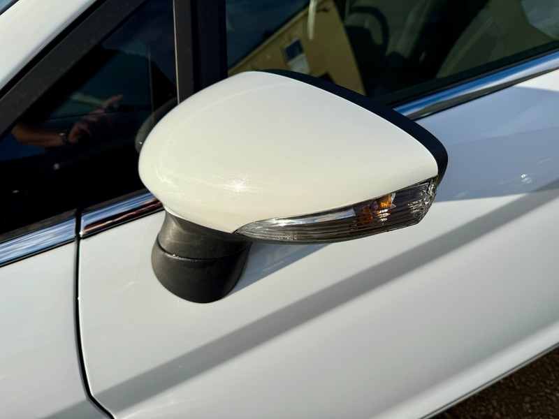 Used Ford Fiesta 2015 for sale - 76536307: Photo 11