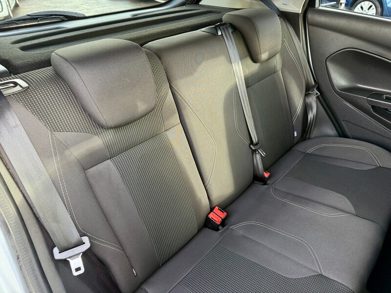 Used Ford Fiesta 2015 for sale - 76536307: Photo 17