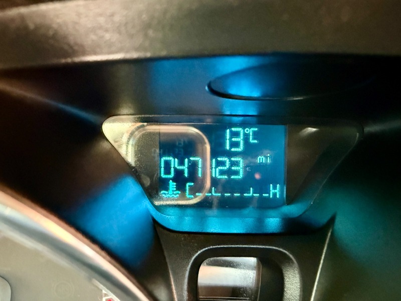 Used Ford Fiesta 2015 for sale - 76536307: Photo 2