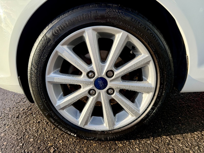 Used Ford Fiesta 2015 for sale - 76536307: Photo 9