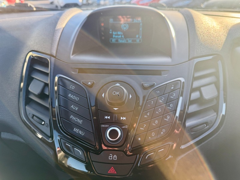 Used Ford Fiesta 2014 for sale - 76605345: Photo 20