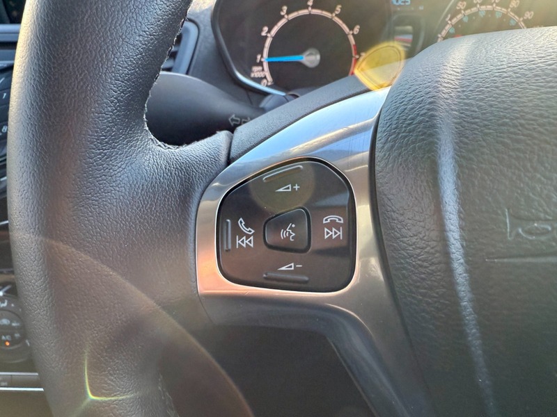 Used Ford Fiesta 2014 for sale - 76605345: Photo 26