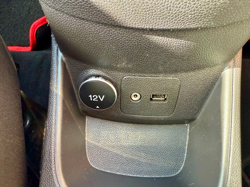 Used Ford Fiesta 2015 for sale - 76500557: Photo 24