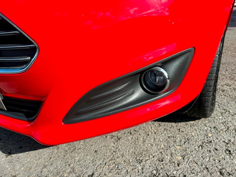 Used Ford Fiesta 2015 for sale - 76500557: Photo 7