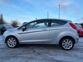 Used Ford Fiesta 2011 for sale - 77118292: Photo
