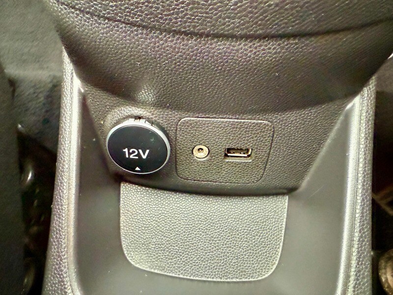 Used Ford Fiesta 2013 for sale - 76500597: Photo 24