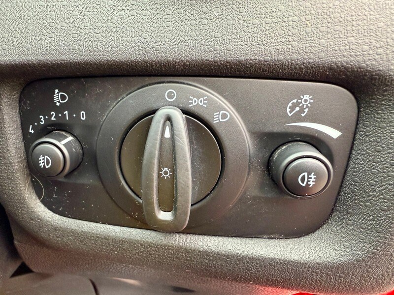 Used Ford Fiesta 2013 for sale - 76500597: Photo 27