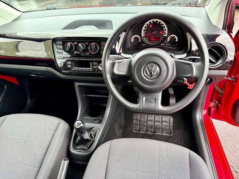 Used Volkswagen up! 2014 for sale - 76884601: Photo 8