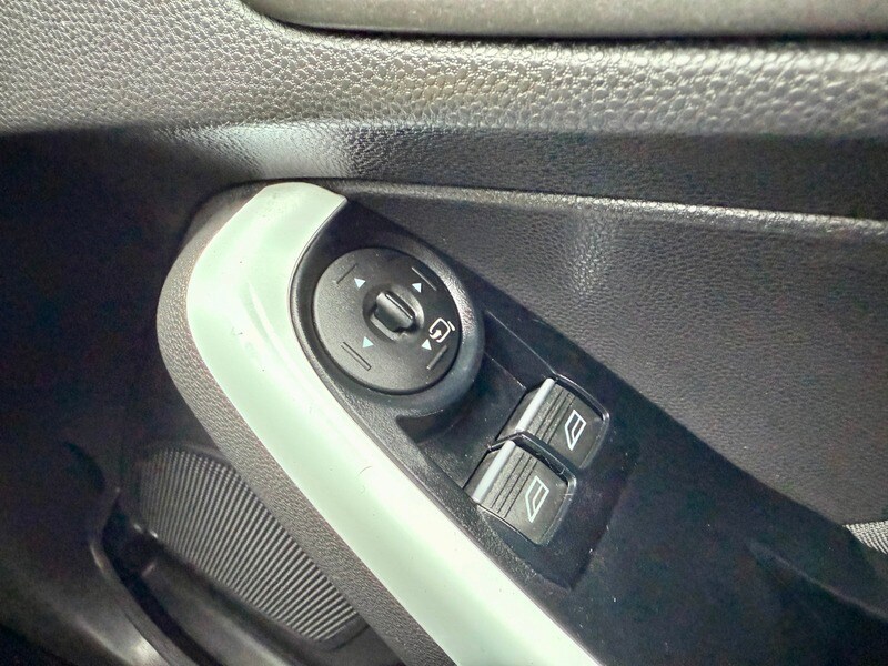 Used Ford Fiesta 2016 for sale - 77065470: Photo 28