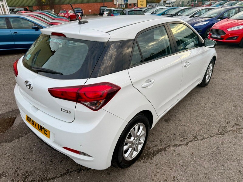 Used Hyundai i20 2017 for sale - 76500611: Photo 17
