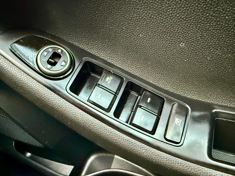 Used Hyundai i20 2017 for sale - 76500611: Photo 31