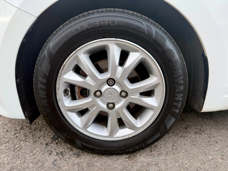 Used Hyundai i20 2017 for sale - 76500611: Photo 9