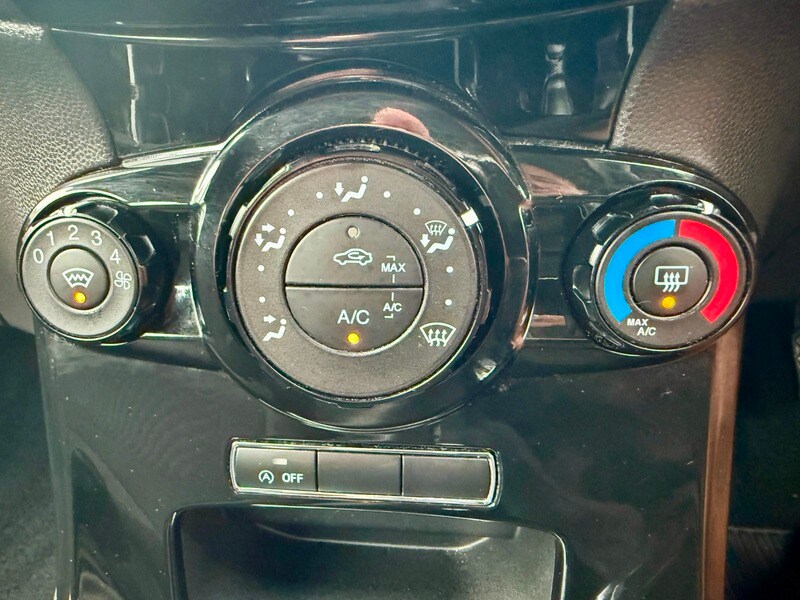 Used Ford Fiesta 2013 for sale - 76500582: Photo 22