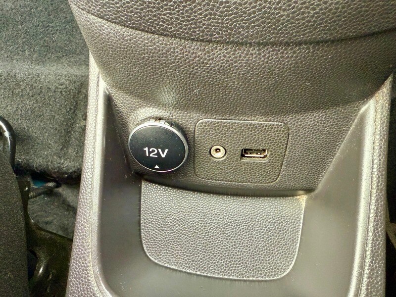 Used Ford Fiesta 2013 for sale - 76500582: Photo 24