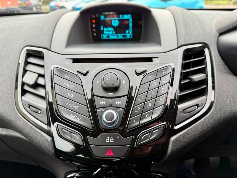 Used Ford Fiesta 2014 for sale - 76500610: Photo 21