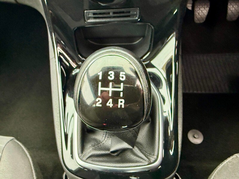 Used Ford Fiesta 2014 for sale - 76500610: Photo 24