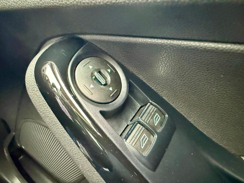 Used Ford Fiesta 2014 for sale - 76500610: Photo 29