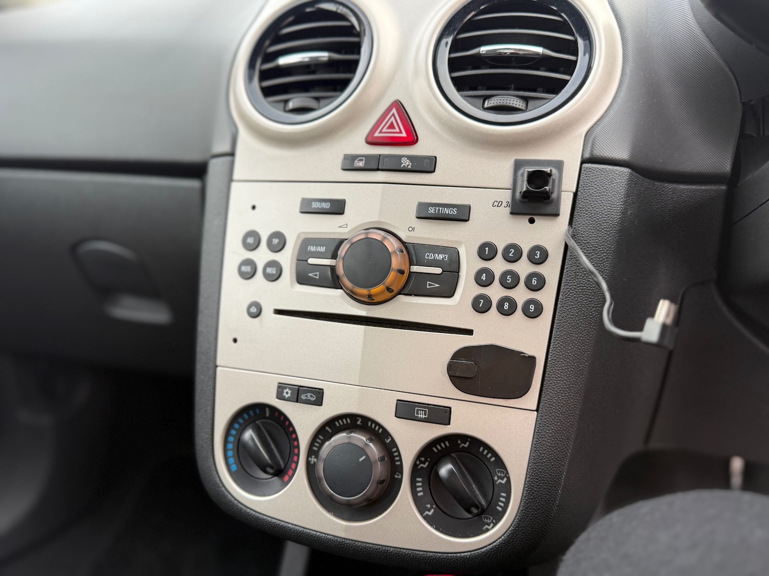 Used Vauxhall Corsa 2007 for sale - 77114387: Photo 20