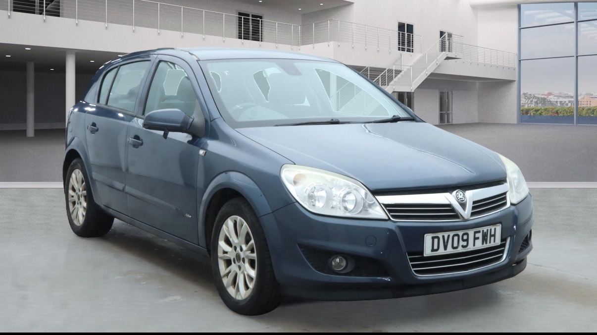 Used Vauxhall Astra 2009 for sale - 76743652: Photo 1