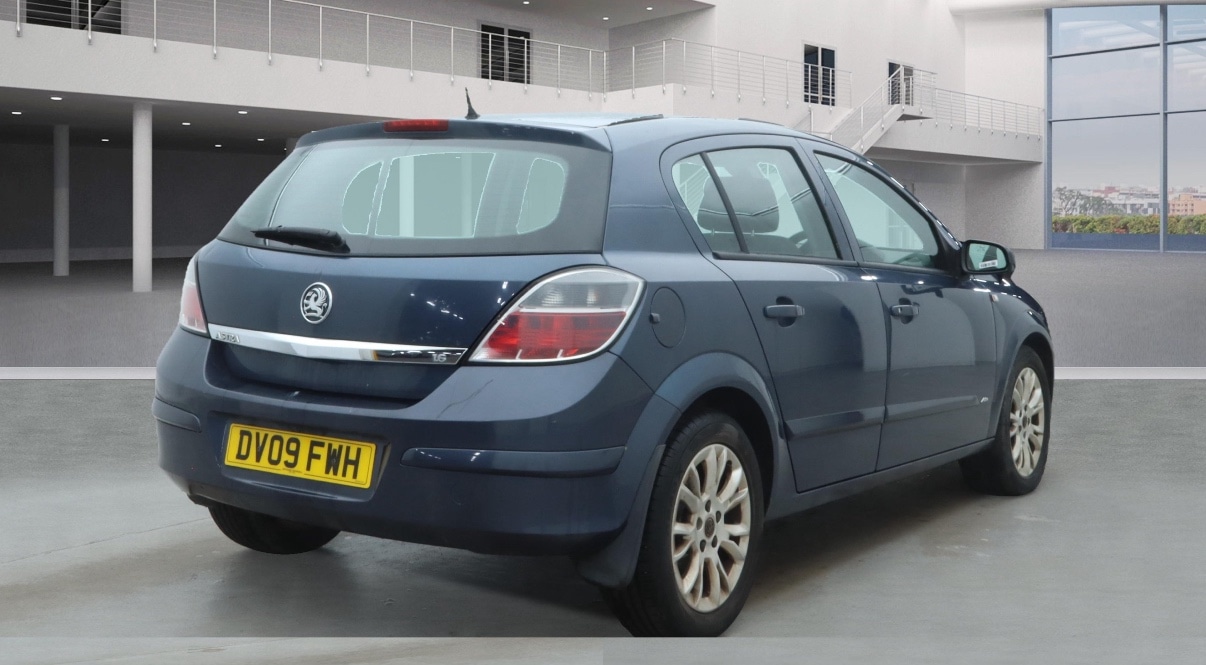 Used Vauxhall Astra 2009 for sale - 76743652: Photo 4