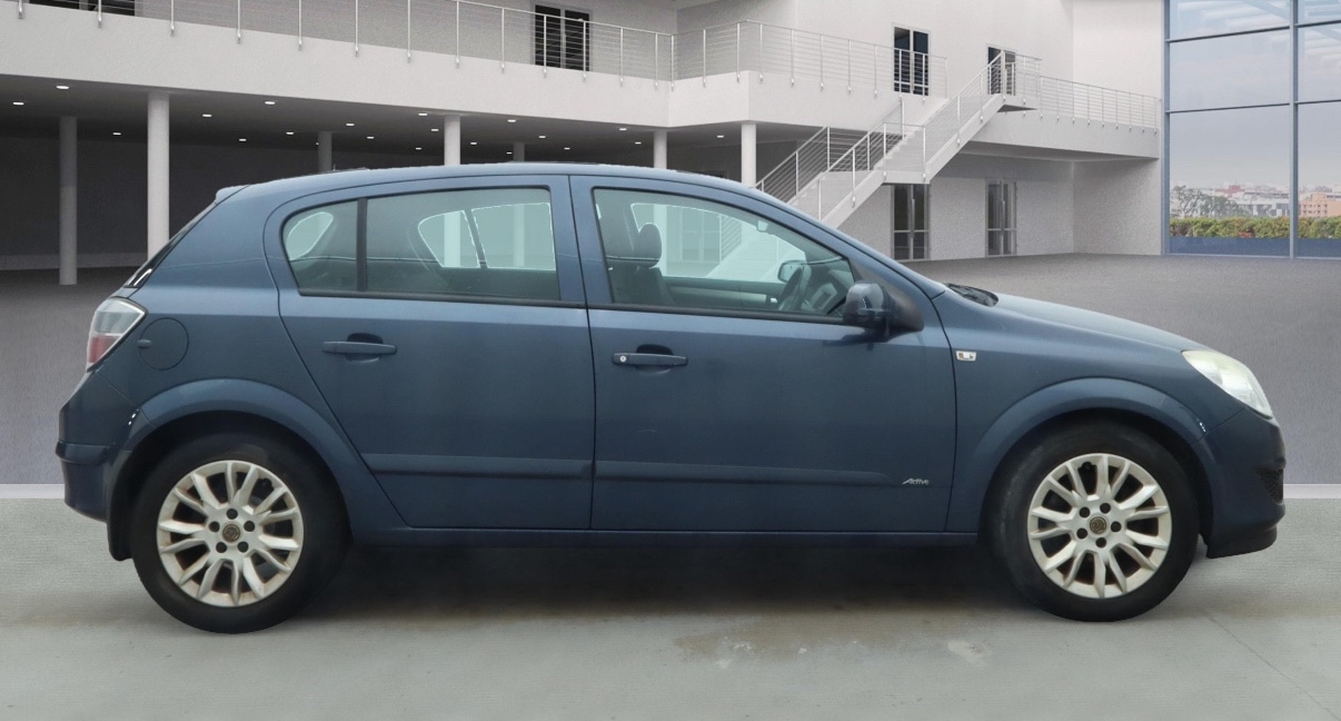 Used Vauxhall Astra 2009 for sale - 76743652: Photo 5