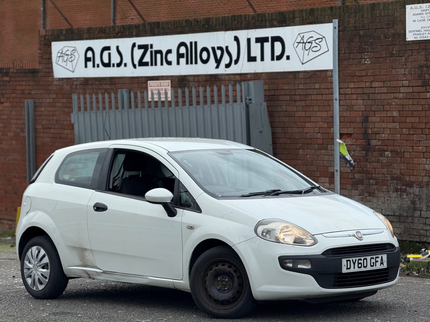 Used Fiat Punto Evo 2010 for sale - 77595745: Photo 2