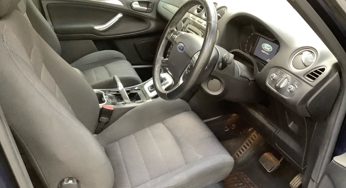 Used Ford S-Max 2011 for sale - 76977263: Photo 5