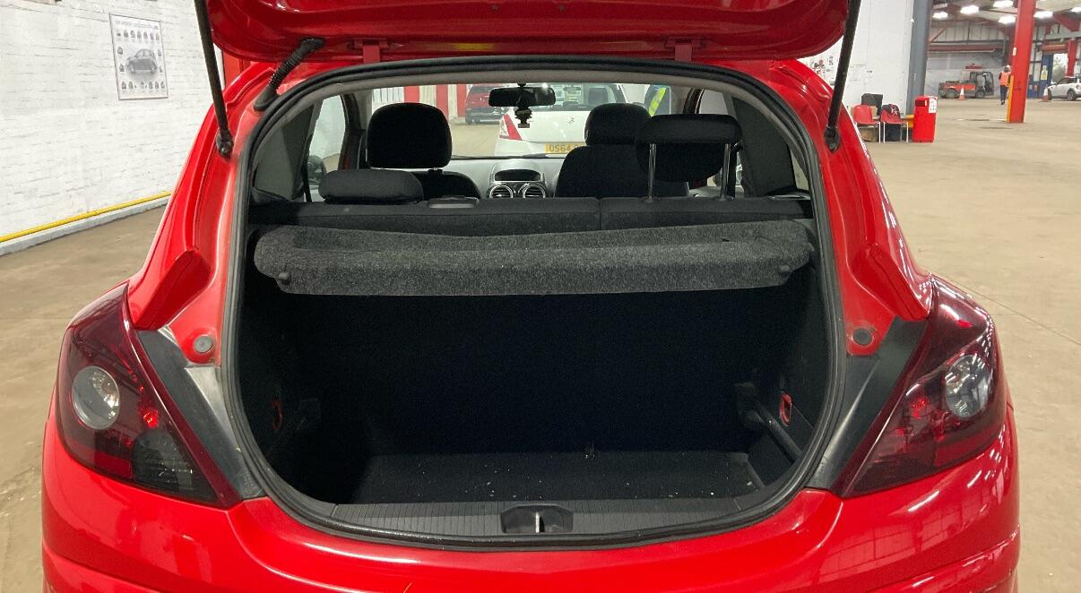 Used Vauxhall Corsa 2013 for sale - 76370999: Photo 3