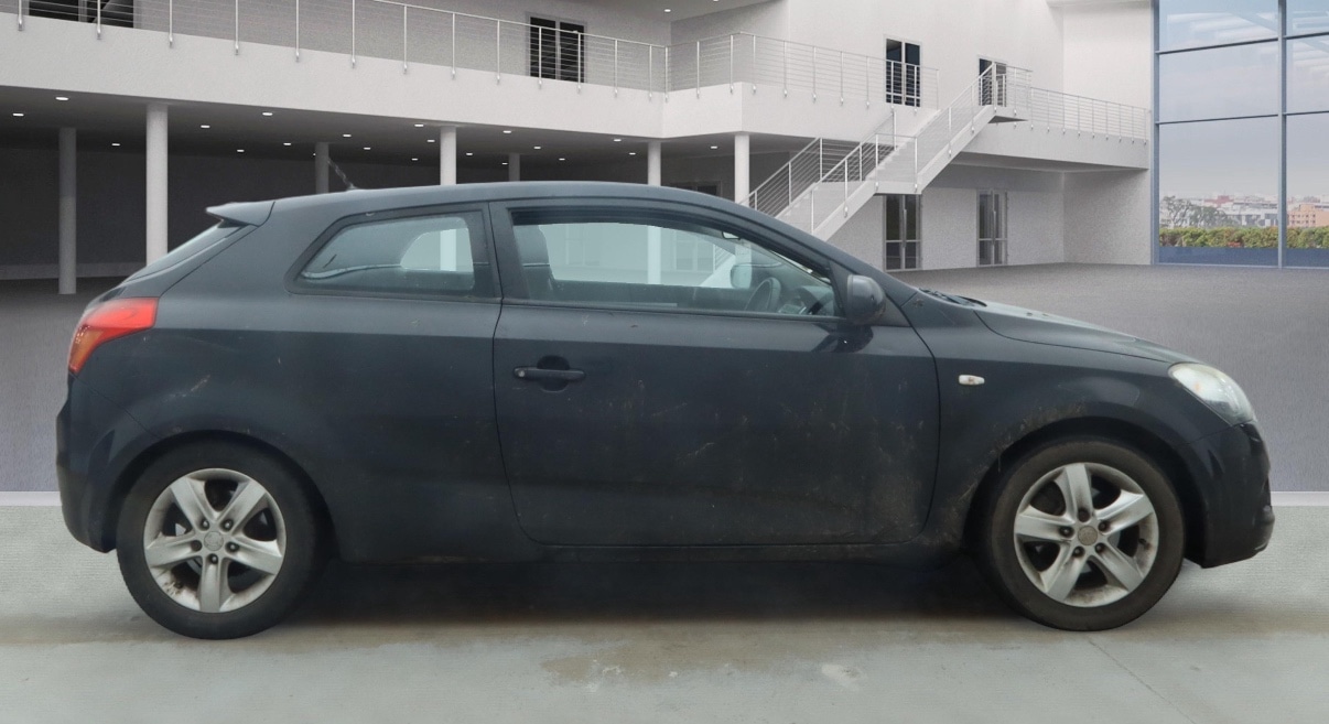 Used Kia Pro Ceed 2010 for sale - 77008890: Photo 5
