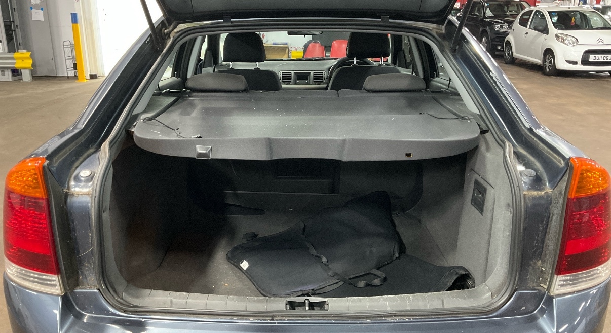 Used Vauxhall Vectra 2008 for sale - 77264303: Photo 7