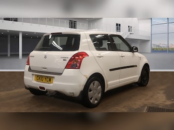 Used Suzuki Swift 2010 for sale - 77564252: Photo