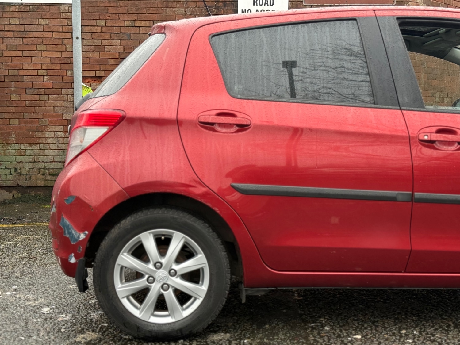 Used Toyota Yaris 2012 for sale - 77522442: Photo 14