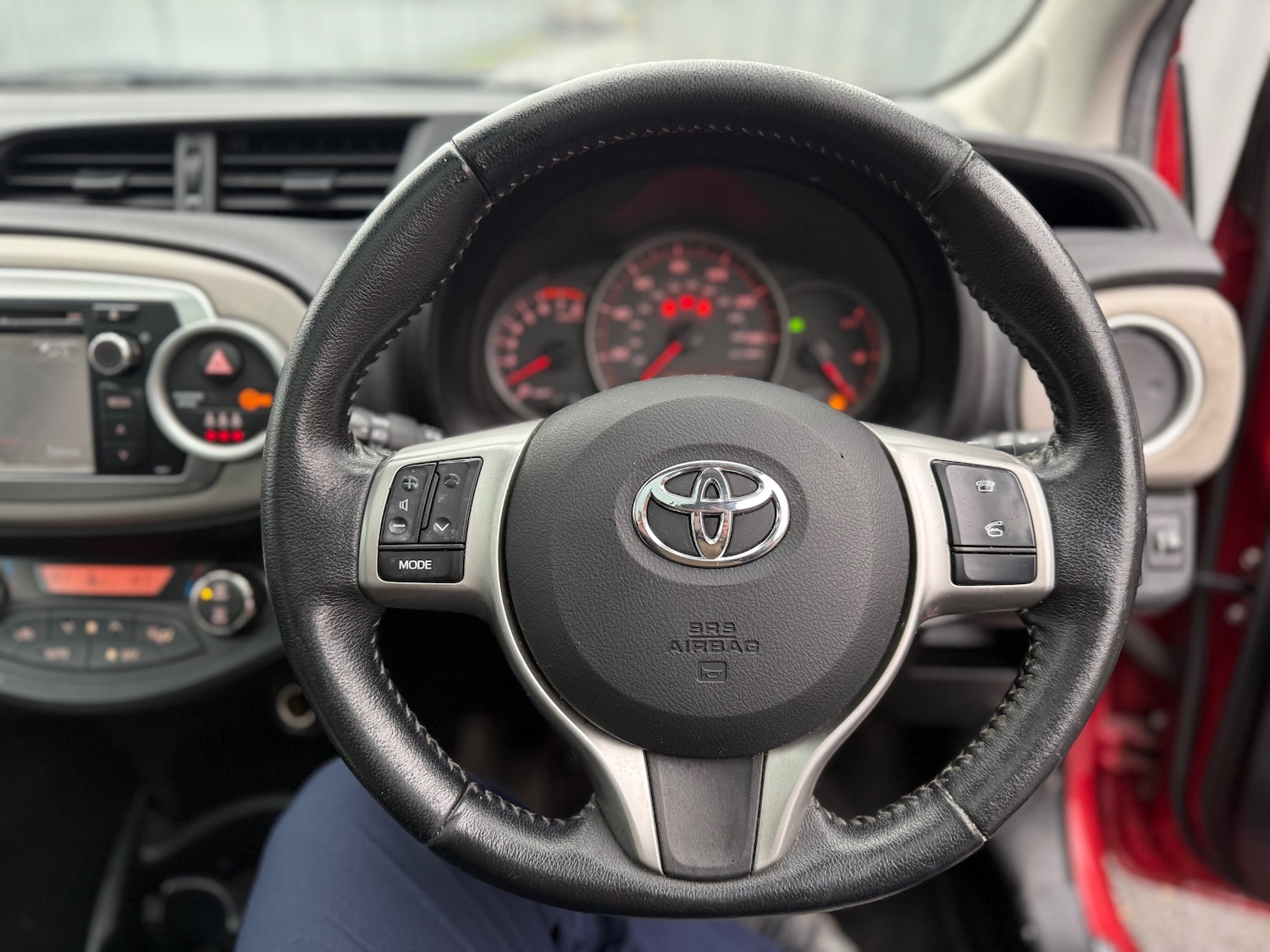 Used Toyota Yaris 2012 for sale - 77522442: Photo 24