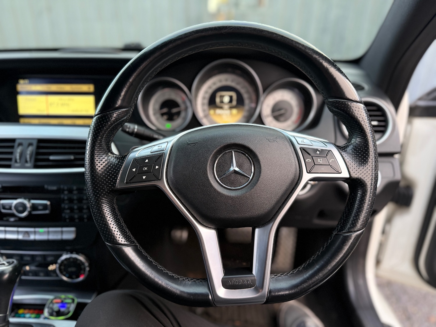 Used Mercedes-Benz C Class 2011 for sale - 76741550: Photo 32