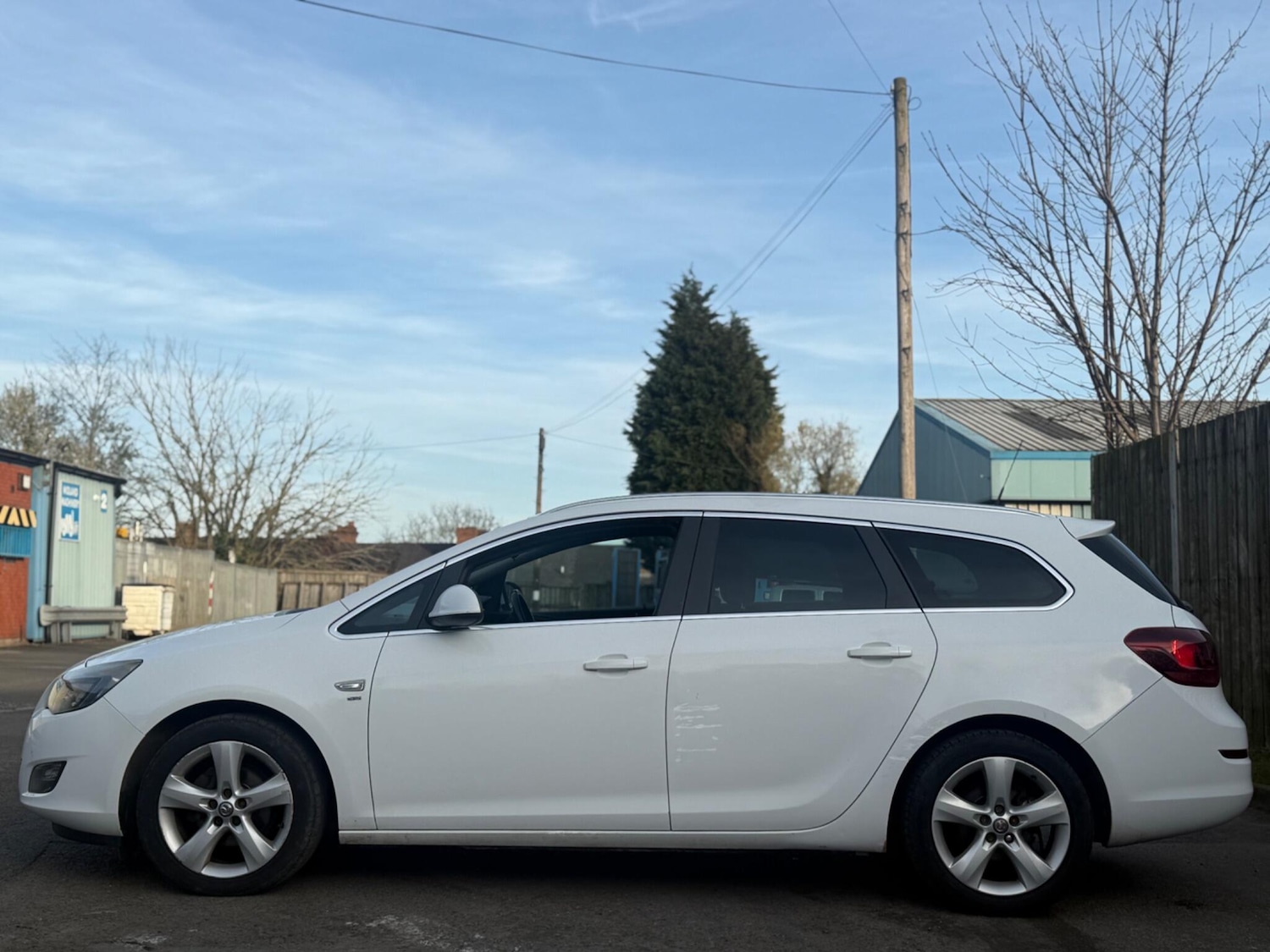 Used Vauxhall Astra 2012 for sale - 76370194: Photo 6