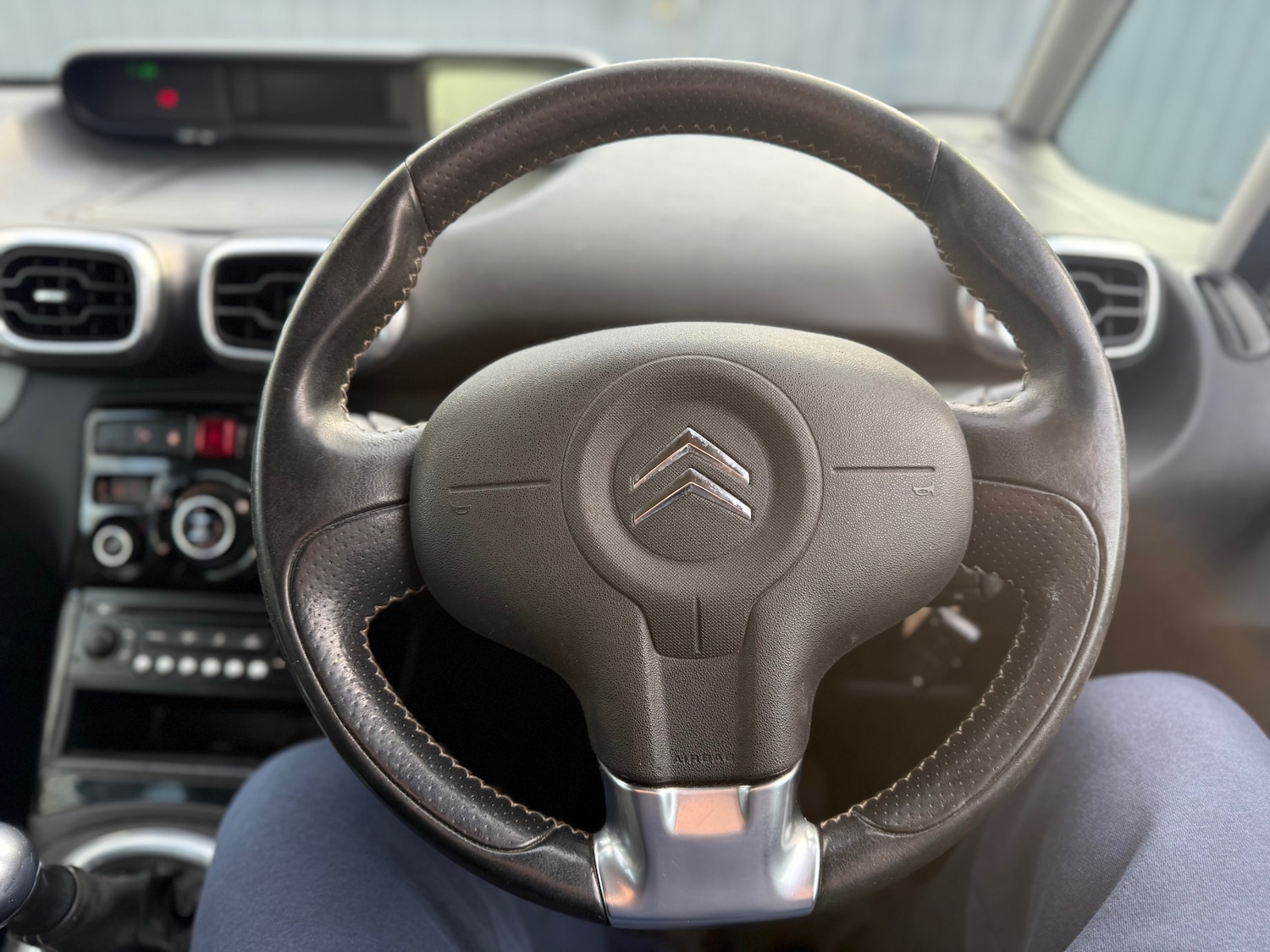 Used Citroen C3 Picasso 2010 for sale - 77564278: Photo 21