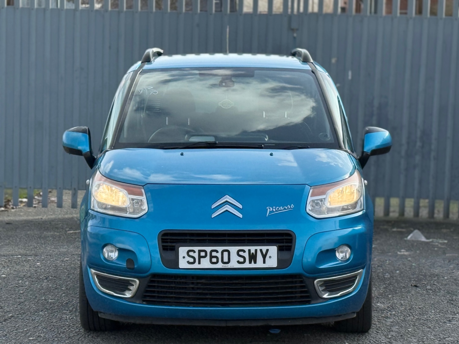 Used Citroen C3 Picasso 2010 for sale - 77564278: Photo 8