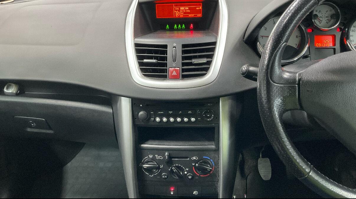 Used Peugeot 207 2006 for sale - 76370195: Photo 6