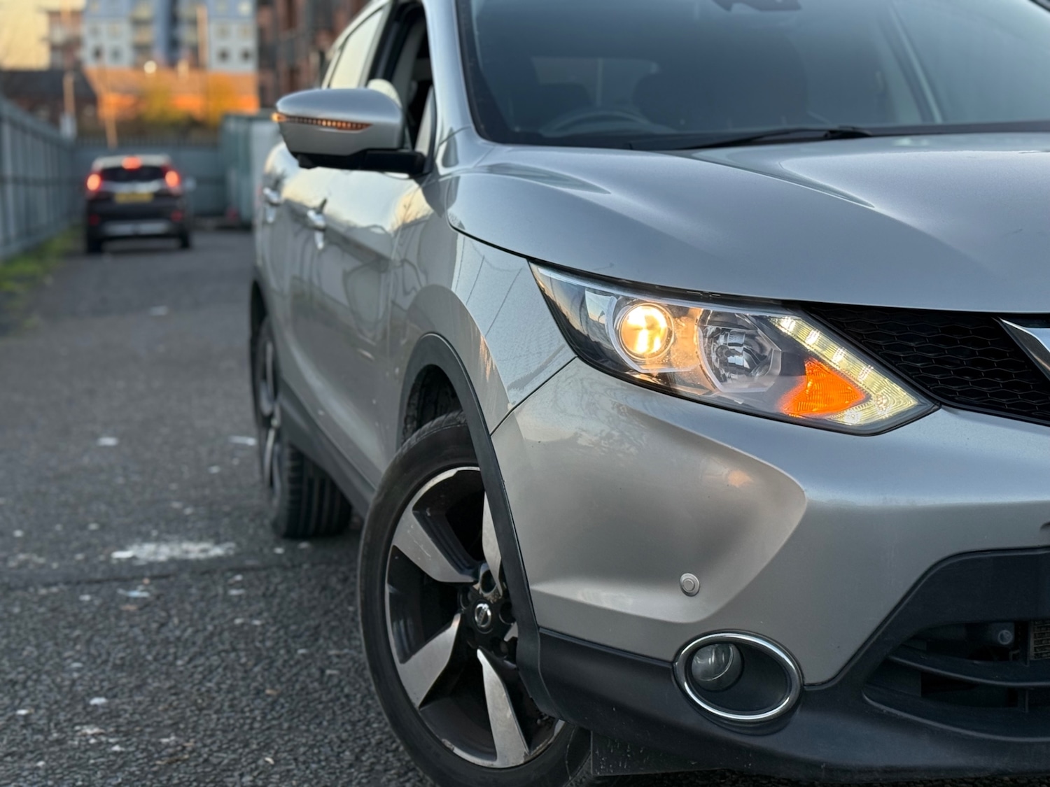 Used Nissan Qashqai 2015 for sale - 76743648: Photo 3