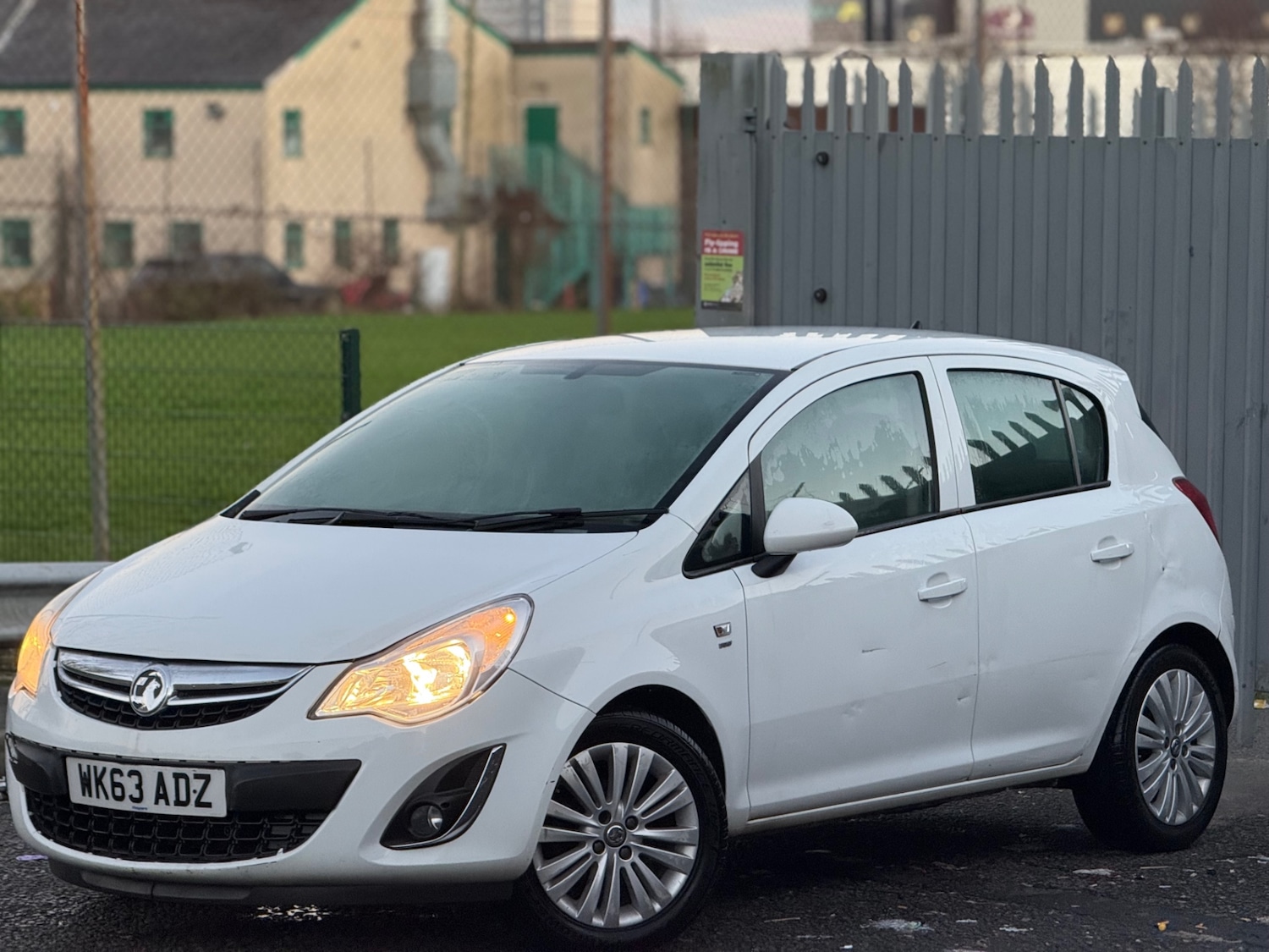 Used Vauxhall Corsa 2013 for sale - 77008885: Photo 2