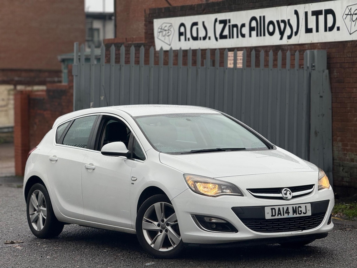 Used Vauxhall Astra 2014 for sale - 76561108: Photo 4
