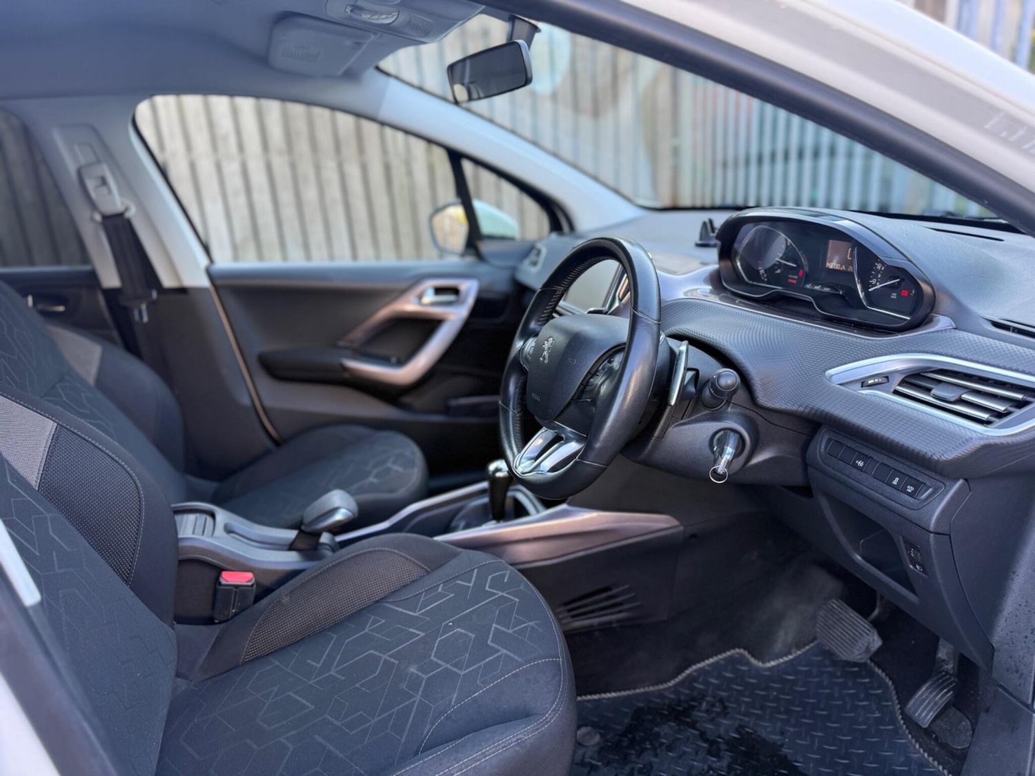 Used Peugeot 2008 for sale - 76537858: Photo 19