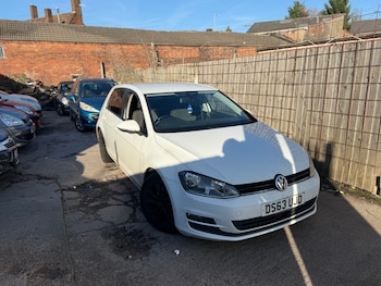 2013 (63) - 2.0 TDI SE 5dr