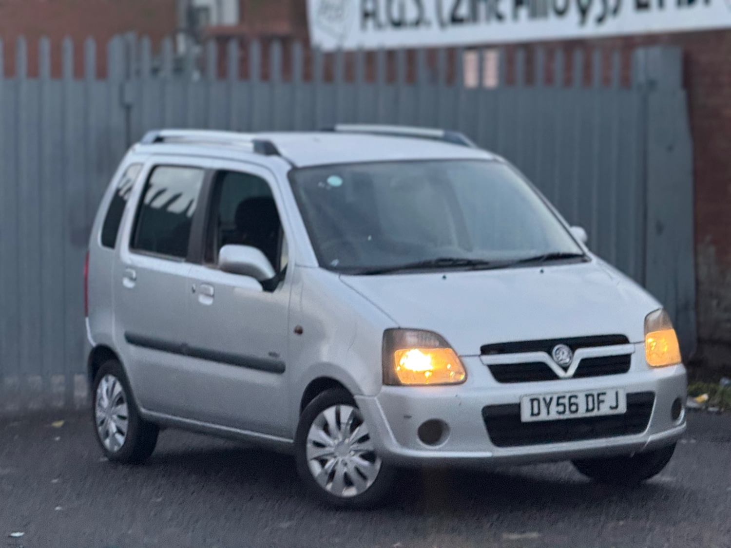 Used Vauxhall Agila 2006 for sale - 76743642: Photo 1